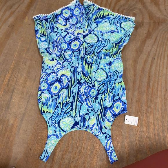 LILLY PULITZER Girls BLUE MULTI-COLOR PRINT SHORT KNIT ROMPER. Size XL (12-14) - Picture 3 of 8
